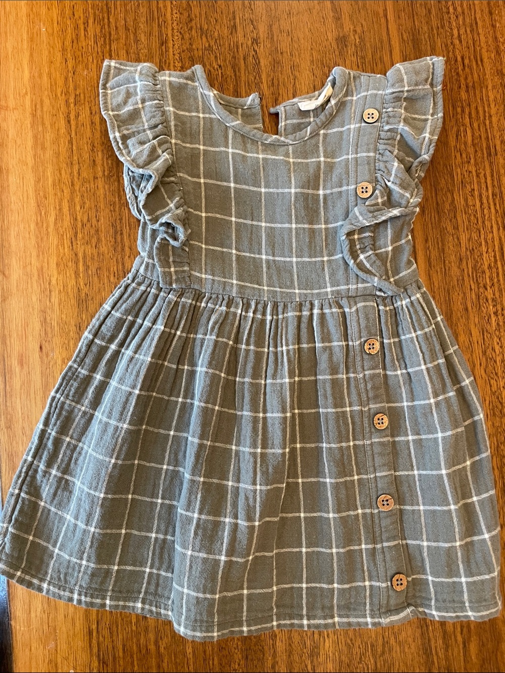 Girls Plaid Ruffle Sleeve Dress in Gray with Button Detail